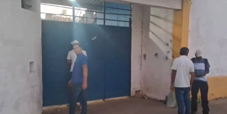 Estádio Mário Pessoa: Torcedores do Barcelona de Ilhéus Exigem Explicações sobre Falhas na Venda de Ingressos para o Jogo de Estreia no Campeonato Baiano 2024
