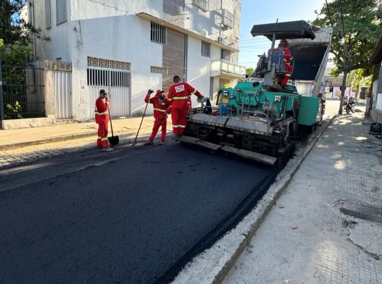 Travessa Amaral Pacheco ganha pavimentação asfáltica em Ilhéus