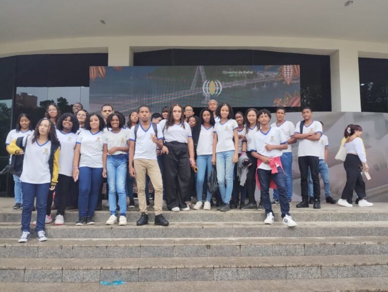 Alunos de escolas municipais de Itabuna participaram de visita pedagógica ao Festival Chocolat Bahia
