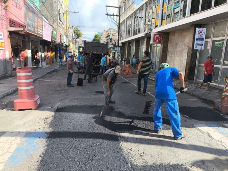 Prefeitura de Itabuna prossegue com recuperação da malha viária no centro e dois bairros da cidade